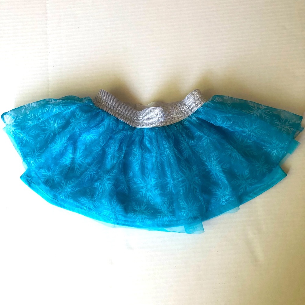 Disney Frozen skirt size 5 T color blue with silver snowflake print.